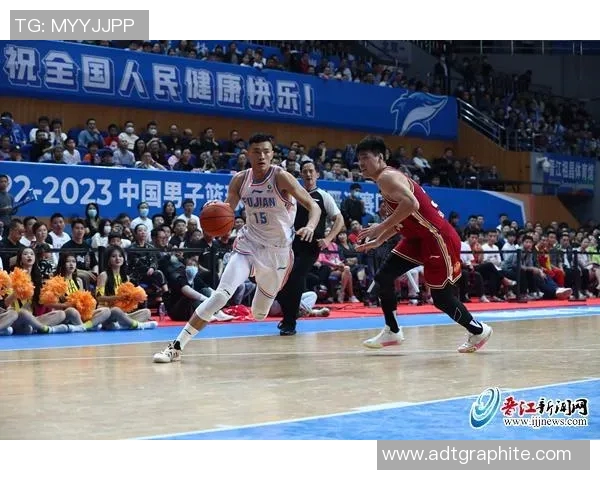 姚明在CBA赛场外的牌局风云与篮球生涯的精彩交织