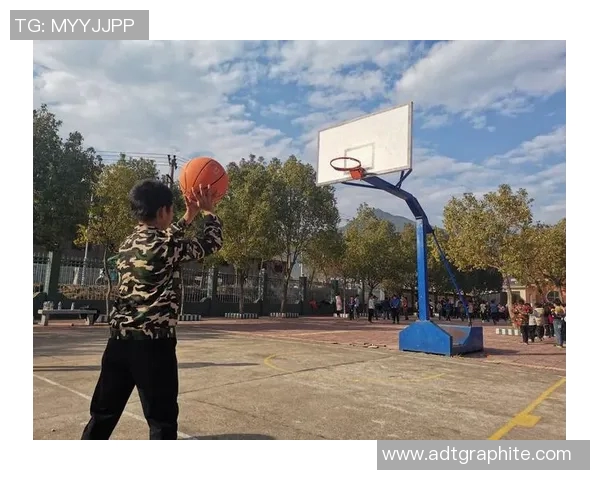 姚明芳弟弟的成长故事与篮球梦想的追逐之旅