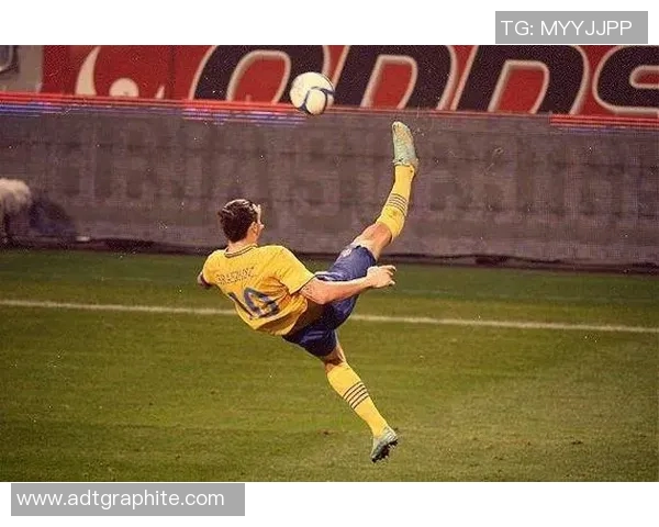 足球明星首次亮相的历史瞬间与背后故事揭秘