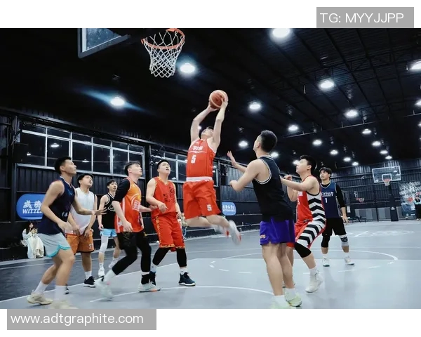 篮球明星敲门的瞬间捕捉展现运动魅力与激情的完美结合